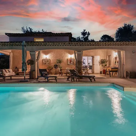 Villa Provence: Spacious Family Retreat With Fitness Center Montauroux