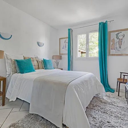 Provence: Spacious Family Retreat With Fitness Center Villa Montauroux